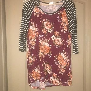 Honey and Lace (Piphany) Monrovia Raglan Top